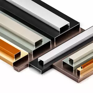 适用于无框栏杆和外墙的重型建筑玻璃底座通道系统