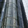 用于中庭天窗、全景电梯和螺旋楼梯栏杆的定制弧形 夹层玻璃